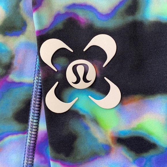 ❤️ Lululemon SeaWheeze Fast and Free High-Rise Tight 25" in Euphoria Multi NWT - Picture 2 of 5